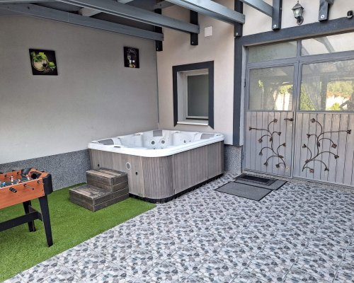 Butella Apartman Jacuzzi